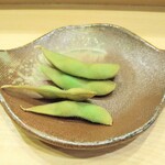 鮨駒 - 枝豆(燻製してある)
