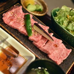 Koubegyuusukiyakishabushabumikore - 和牛上ロース焼肉膳（１，５００円）２０２０年５月