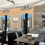 La Vecchia Napoli - 店の外観はこんなもの