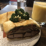 ニューアストリア - 