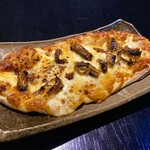 居酒屋 天狗 - オリジナルのピザ。海鮮が人気。