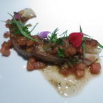 エクアトゥール - お魚料理　北海道産カスベのロティ　ケッパーとハーブの香り