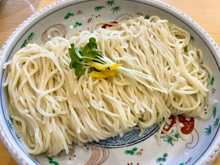 Ramen Imaruya - ツルっと喉越しの良い中細麺 ♪ 180g、240gともに同料金です(ᐡ•͈ ·̫ •͈ᐡ )。