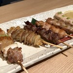 赤坂ごだいご はなれ - あじわい鶏の焼き鳥六種盛り合わせ