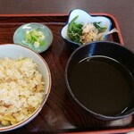 手打ちうどん たらっぺ - タケノコご飯