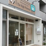 The High Priestess - 外観