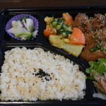 Loving　Hut - 味噌塩こうじの唐揚げとインド風温野菜