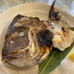 地魚酒場 魚八商店 - 本日のカマ焼き［鯛］