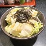 三酉屋 - 塩昆布キャベツ330円