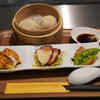 ビストロ中華ICHI - 料理写真:三種小菜の盛り合わせと小籠包
