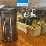 食煅 もみじ - 調味料はしっかり整頓されてます。