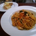アルベラータ - 白身魚とほうれん草のスパゲッティ