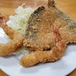 Takeno - エビフライとアジフライの定食
