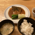 Yakata - サバの味噌煮定食