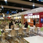 リンガーハット - 寿がきやを初めとして多くの店があります