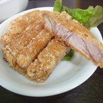 ラーメン 尾ばな - ２００円って　お肉屋さん価格！