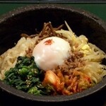 Stone-grilled bibimbap set meal <Weekday lunch only>