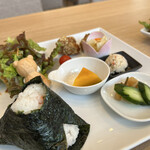 Omusubi Kafe Nikori - 