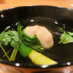 日本料理 たかむら - ④【椀】
      海老真薯、根曲り筍