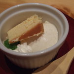 Mi Hanami - コースのデザート～白胡麻のブラマンジェとチーズケーキ