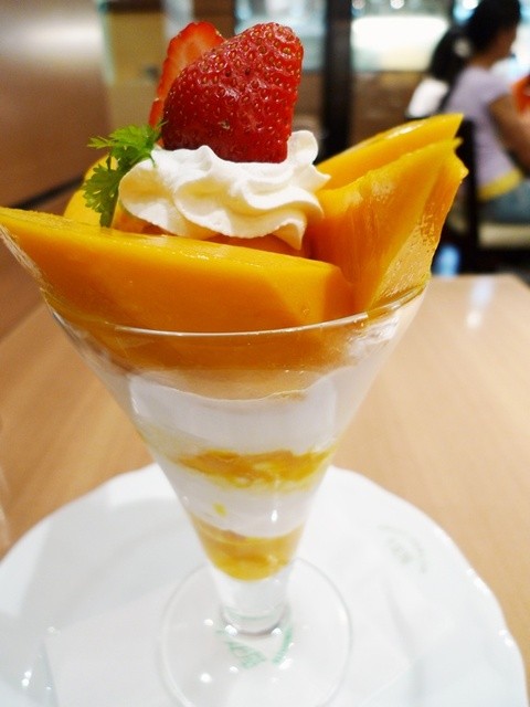 京橋千疋屋 東京駅一番街店 キョウバシセンビキヤ 東京 フルーツパーラー 食べログ