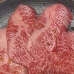 Yakiniku Okuu - 特別価格『黒毛和牛のカルビ3種盛りセット』