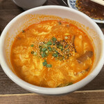 たれ焼肉 金肉屋 - ユッケジャンスープ