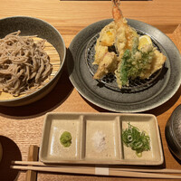 さんぽう西村屋 本店 - 赤花蕎麦　天ぷら御膳