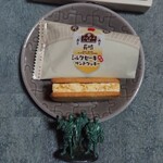 エアポートショップ MiSoLa - 長崎ミルクセーキ風味サンドクッキー（６個入り）648円　側面