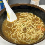 Hyakuman goku - カレーを混ぜ合わせる、それでもサラサラなつゆ。
