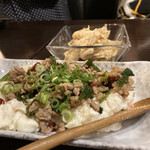 ルッカ - 奥・ガリ胡麻和え
            手前・台湾ポテトサラダ