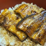 中はら - 鰻丼のアップ