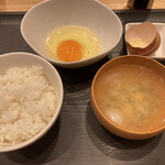 あさどり - シジミ醤油卵かけご飯定食350円