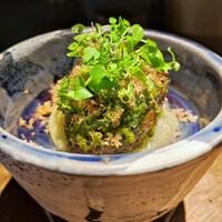 yokoyama - ピータンを海苔と干したお肉で巻いてから ディープフライした手の込んだ一品