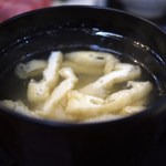 居酒屋魚元 - 油揚げの味噌汁