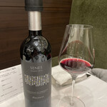 Ristorante IL PRINCIPE - ［ワインペアリング］
      サルデーニャ島の赤ワイン
      太陽燦々と浴びてて身を守るために皮が分厚く、深み特徴のワイン。黒毛和牛との相性抜群でした！