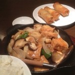 桂林餃子 満足 - 海鮮揚げ豆腐850円 山鮮春巻480円