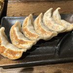 肉汁餃子のダンダダン - 皮厚めの好きなビジュアル。