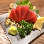 HANAKOMA - マグロ刺身680円