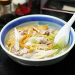 Teuchi Udon Shikokuya - ２日目:肉きざみうどん ￥900