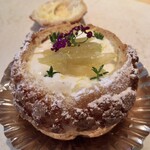 Fujiya 1935 - 山羊ミルクのシュークリーム