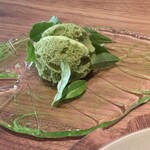 Fujiya 1935 - 気泡をたくさん含ませた緑茶のパン