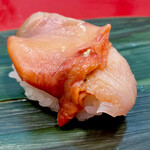 立喰 さくら寿司 - 赤貝
