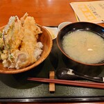 食堂 幸福 - 2022年5月　豪快天丼（800円）