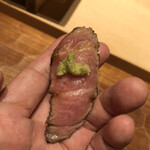 初音鮨 - 大とろ漬け　目を瞑ると和牛の味