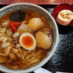 御食事処 丸玉 - 辛玉ラーメン760円