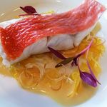 MAISON LAFITE - 金目鯛・・蒸しあげられているので、桜色が美しい。茗荷と八朔で作られたソースはお味も食感もいいですよ。 
      