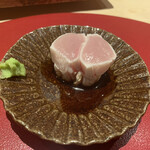 Binchoutan Yakitori Torishige - 天城軍鶏の胸肉の湯引き