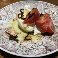 1-1&ザ ルーフトップ - 前菜、ブッラータチーズとトマトの塩昆布がけ