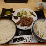 牛たん炭焼 利久 - 